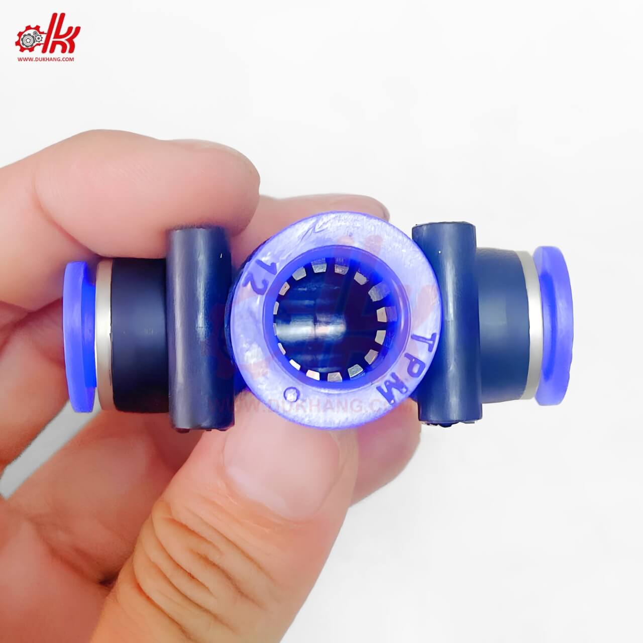 Ngã Ba Nối Giảm Hai Đầu Ống Khí Nén PEW 4 6 8 10 12 15 Ngã Ba Nối Giảm Hai Đầu Ống Khí Nén PEW