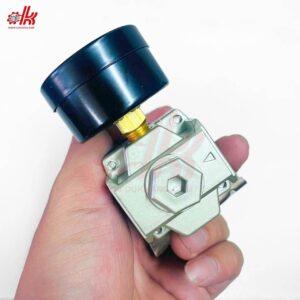 Van Điều Áp Khí Nén AR2000-02 AR3000-03 AR4000-04 AR4000-06 AR5000-10 9 Van Điều Áp Khí Nén AR2000-02 AR3000-03 AR4000-04 AR4000-06 AR5000-10