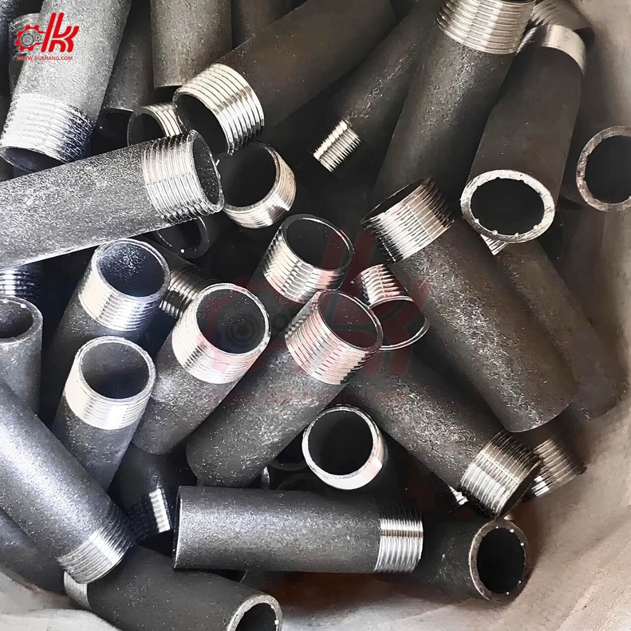 Ống Thép Đúc Đen Ren 21., Ren 27, Ren 34, Ren 42, Ren 49, Ren 60, Ren 76, Ren 90, Ren 114 22 Ống Thép Đúc Đen