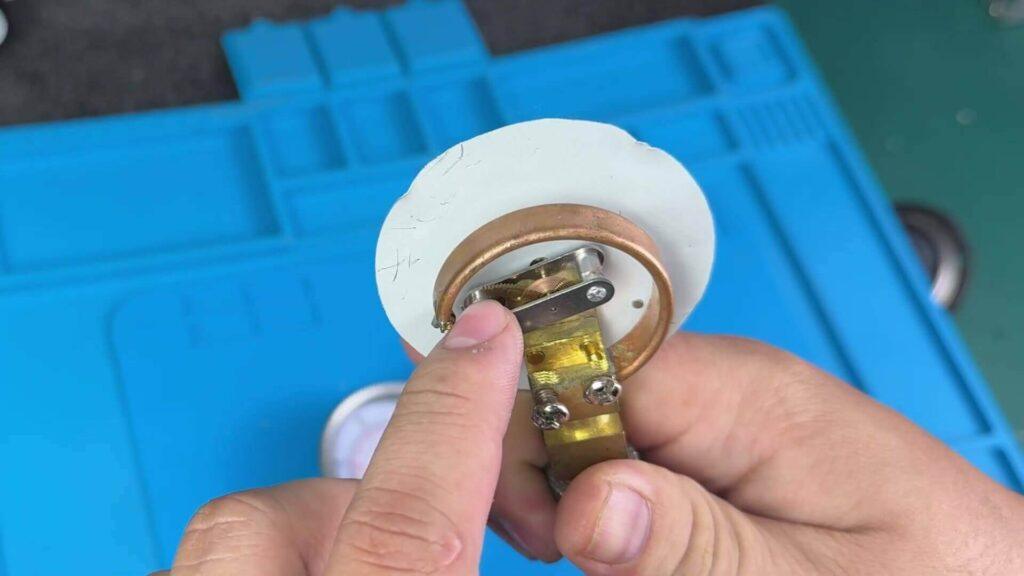 Cấu Tạo và Nguyên Lý Hoạt Động của Đồng Hồ Đo Áp Suất